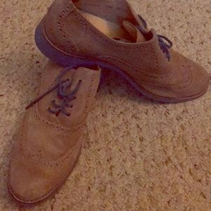 Female Cole Han shoes, size 9.5, great condition!